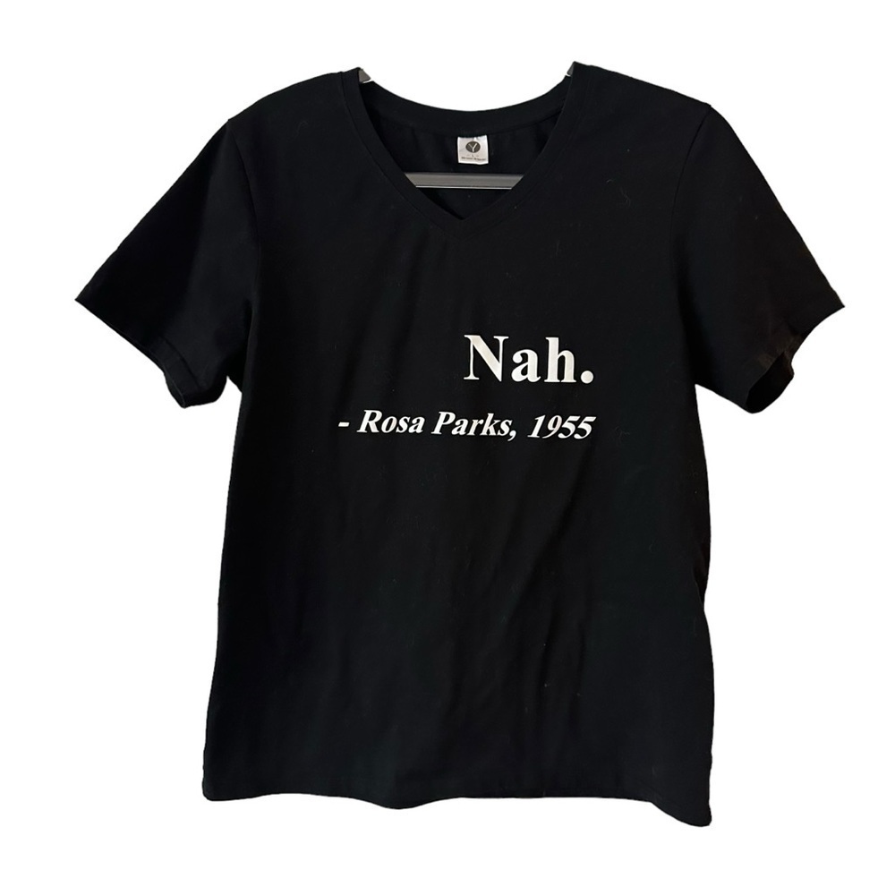 Rosa Parks short sleeve v-neck tee shirt black with white print in EUC